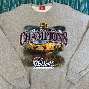 2003 SuperBowl XXXVIII Patriots Champs CrewNeck Sweatshirt Size XL NWOT